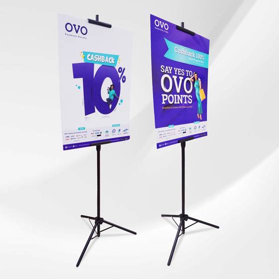 Tripod Banner A1