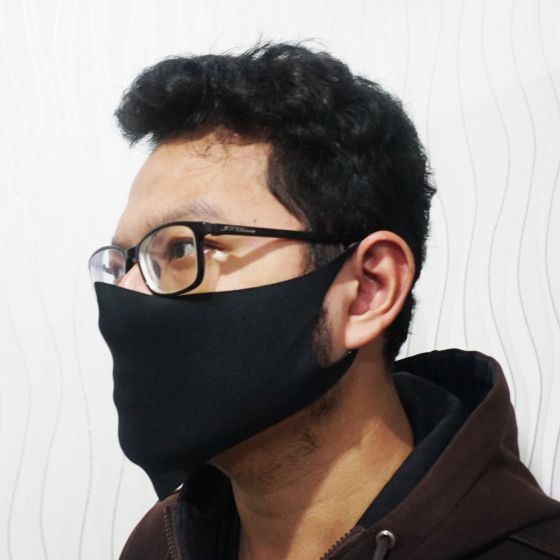 Masker Polos Hitam